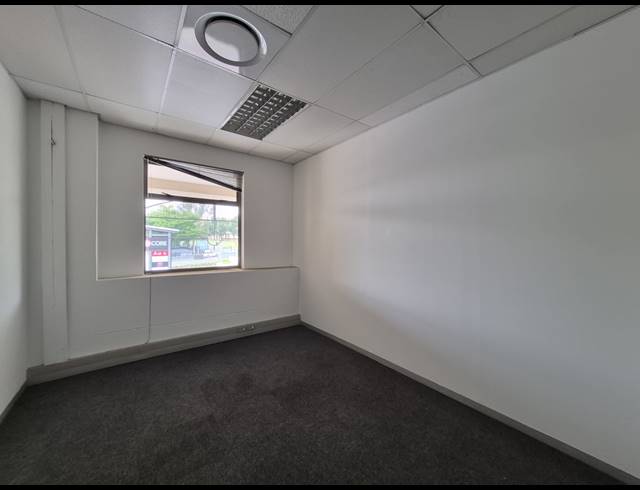 850M² OFFICE TO LET IN SUNNINGHILL